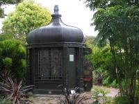 Albums/20060200-New Zealand 2006/20060202-Christchurch - Mona Vale/2